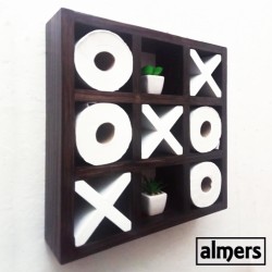 Two-Tone Tic-tac-toe Toilet Roll Holder - 3 Removable X's included